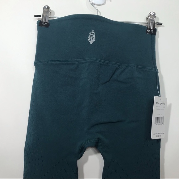 Free People NWT High Rise Self Hem Ecology Leggings Seamless Alaska Night L New - Picture 5 of 8